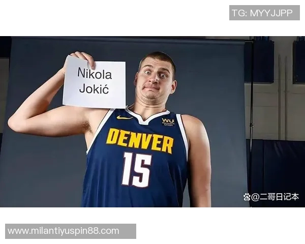 约基奇底线运球转身秀技艺精妙甩传助攻令人惊叹 约基奇底线运球转身秀技艺精妙甩传助攻令人惊叹